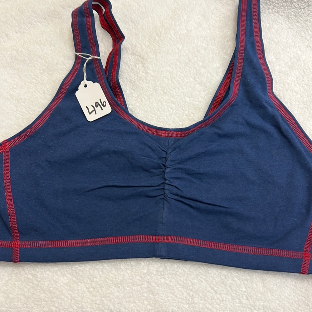 NWOT BESTFORM SPORTS BRA SIZE 38